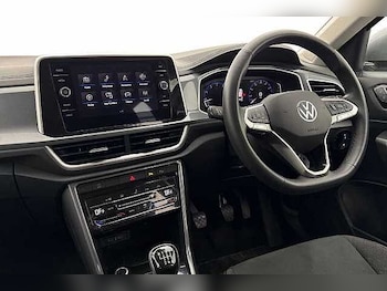 Used Volkswagen T-Roc 2025 for sale - 79457348: Photo