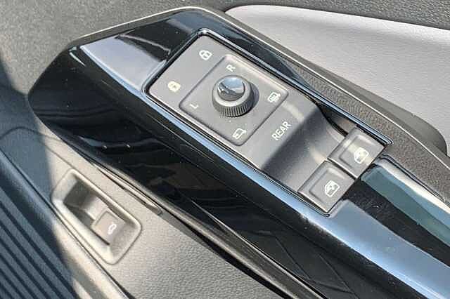 Used Volkswagen ID.4 2025 for sale - 76357482: Photo 29