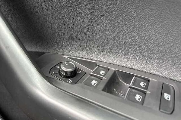 Used Volkswagen Taigo 2024 for sale - 76211464: Photo 30