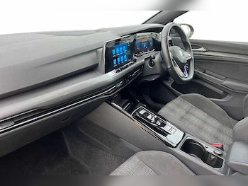 Used Volkswagen Golf 2022 for sale - 77357007: Photo