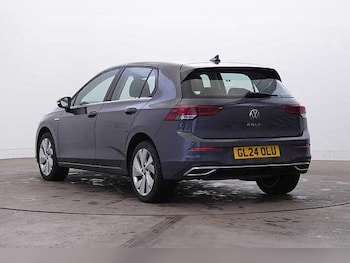 Used Volkswagen Golf 2024 for sale - 75631976: Photo
