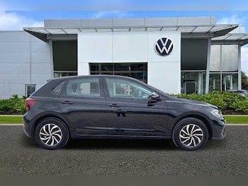 Used Volkswagen Polo 2025 for sale - 76010582: Photo