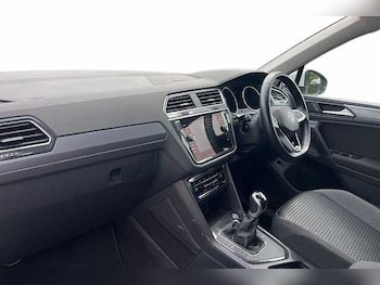 Used Volkswagen Tiguan 2022 for sale - 75912489: Photo