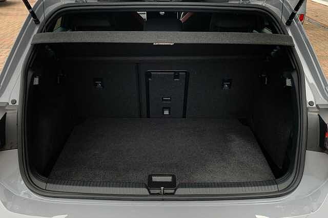 Used Volkswagen Golf 2024 for sale - 76470787: Photo 11