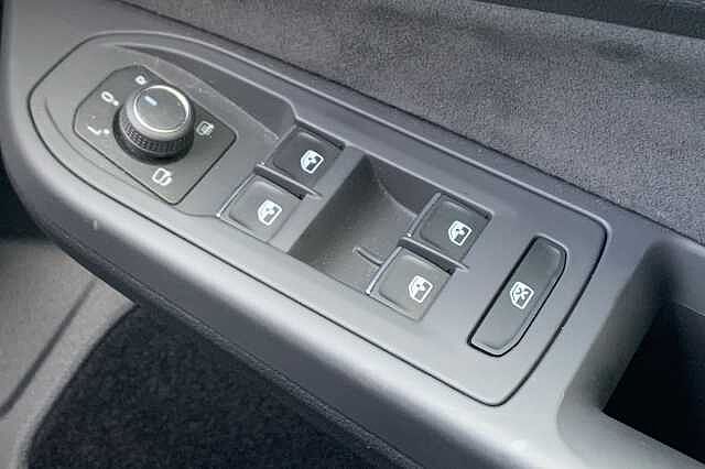 Used Volkswagen Golf 2024 for sale - 76470787: Photo 31