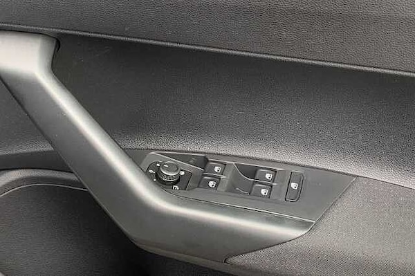 Used Volkswagen Polo for sale - 76245847: Photo 28