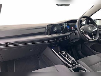 Used Volkswagen Golf 2022 for sale - 76461989: Photo