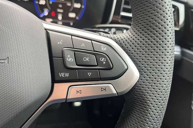 Used Volkswagen Touareg 2025 for sale - 76444524: Photo 17