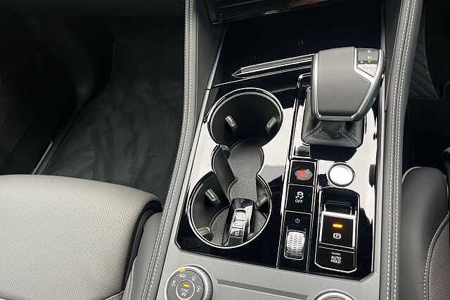 Used Volkswagen Touareg 2025 for sale - 76444524: Photo 19