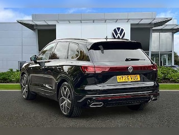 Used Volkswagen Touareg 2025 for sale - 76444524: Photo