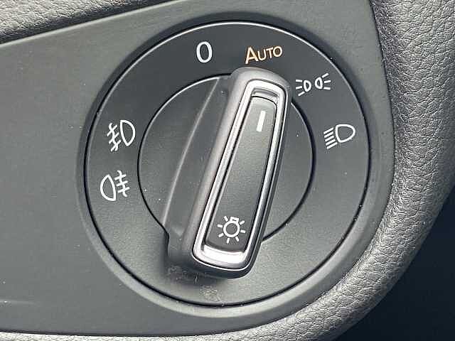 Used Volkswagen Golf 2019 for sale - 76396769: Photo 25