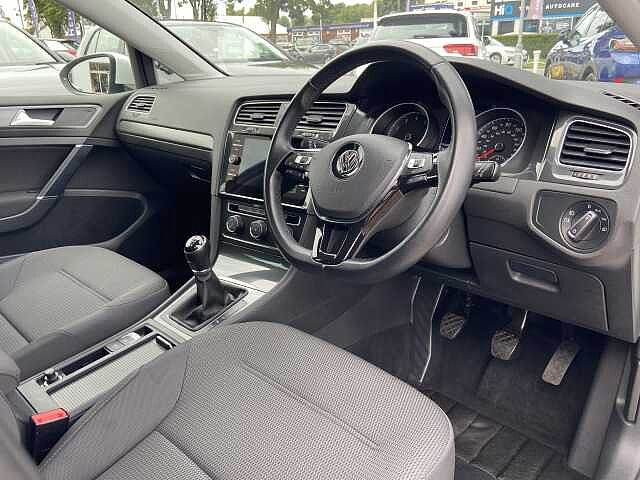 Used Volkswagen Golf 2019 for sale - 76396769: Photo 6