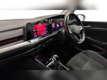 Used Volkswagen Golf 2024 for sale - 79673082: Photo