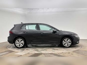 Used Volkswagen Golf 2024 for sale - 79673082: Photo