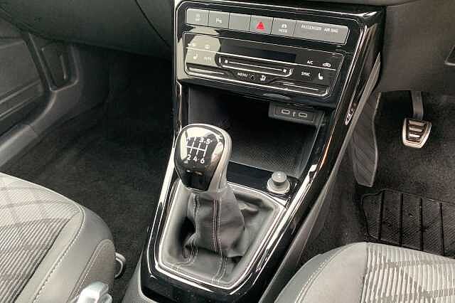 Used Volkswagen T-Cross 2024 for sale - 76461997: Photo 19