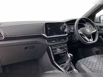 Used Volkswagen T-Cross 2024 for sale - 76461997: Photo