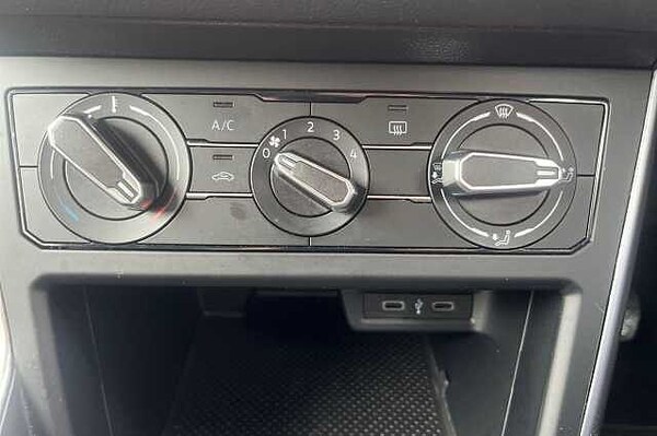 Used Volkswagen Polo 2022 for sale - 76211459: Photo 33