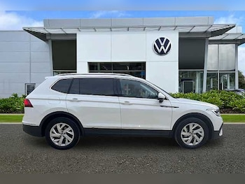 Used Volkswagen Tiguan Allspace 2023 for sale - 77806992: Photo