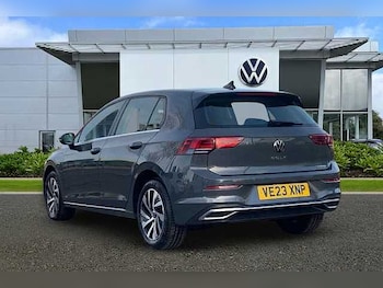 Used Volkswagen Golf 2023 for sale - 76461991: Photo