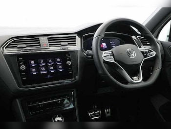 Used Volkswagen Tiguan 2023 for sale - 76057605: Photo 2