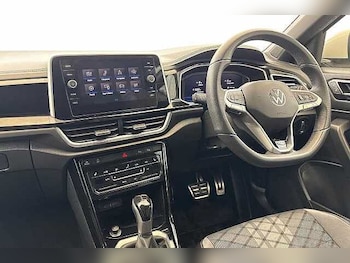 Used Volkswagen T-Roc 2024 for sale - 78473588: Photo