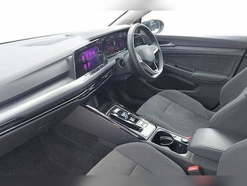 Used Volkswagen Golf 2023 for sale - 77931866: Photo