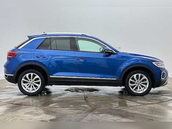 Used Volkswagen T-Roc 2025 for sale - 79457342: Photo