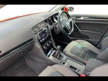 Used Volkswagen Golf 2014 for sale - 74570900: Photo