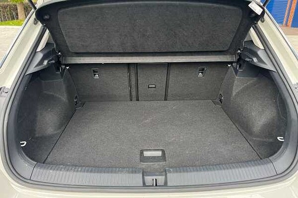 Used Volkswagen T-Roc 2022 for sale - 76101510: Photo 11