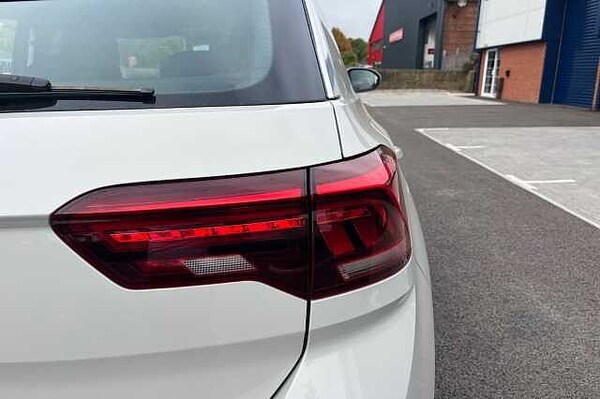 Used Volkswagen T-Roc 2022 for sale - 76101510: Photo 22