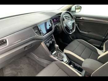 Used Volkswagen T-Roc 2021 for sale - 74871423: Photo