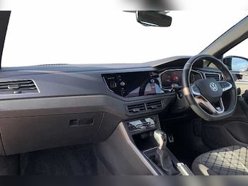 Used Volkswagen Polo 2023 for sale - 76461982: Photo