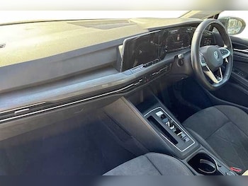 Used Volkswagen Golf 2020 for sale - 77968304: Photo