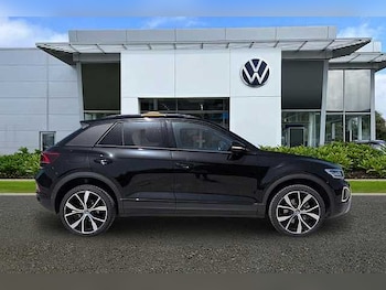 Used Volkswagen T-Roc 2025 for sale - 78620662: Photo