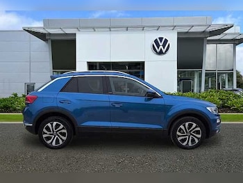 Used Volkswagen T-Roc 2021 for sale - 78852338: Photo