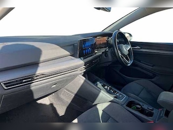 Used Volkswagen Golf 2021 for sale - 76026276: Photo 2