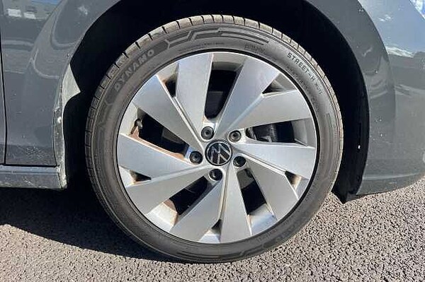 Used Volkswagen Golf 2021 for sale - 76026276: Photo 5