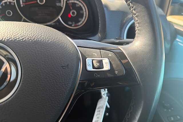 Used Volkswagen up! 2022 for sale - 77364128: Photo 16