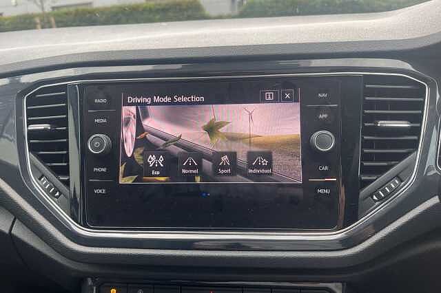 Used Volkswagen T-Roc 2019 for sale - 76040463: Photo 32