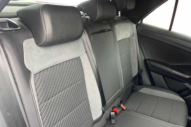 Used Volkswagen T-Roc 2019 for sale - 76040463: Photo 8