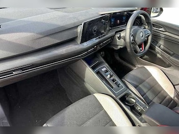 Used Volkswagen Golf 2021 for sale - 77609717: Photo