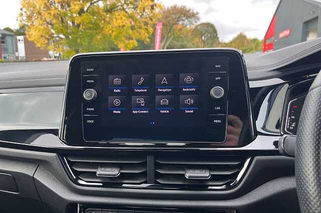 Used Volkswagen T-Roc 2023 for sale - 76211457: Photo 13