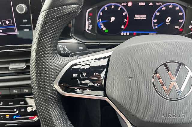 Used Volkswagen T-Roc 2023 for sale - 76211457: Photo 15