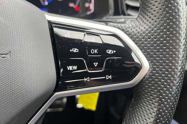 Used Volkswagen T-Roc 2023 for sale - 76211457: Photo 17