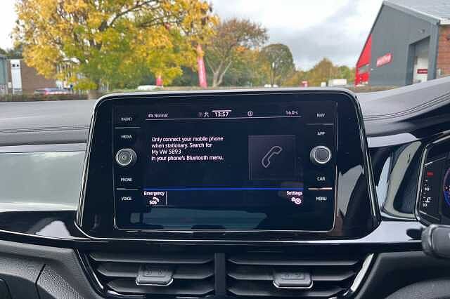 Used Volkswagen T-Roc 2023 for sale - 76211457: Photo 25