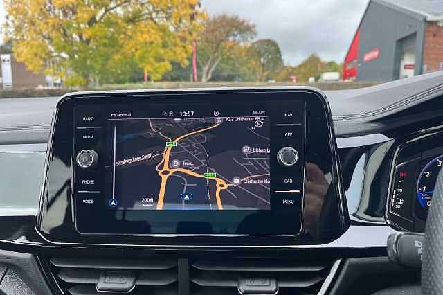 Used Volkswagen T-Roc 2023 for sale - 76211457: Photo 26