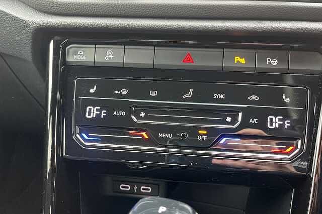 Used Volkswagen T-Roc 2023 for sale - 76211457: Photo 33