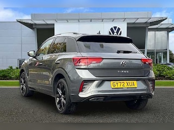 Used Volkswagen T-Roc 2023 for sale - 76211457: Photo