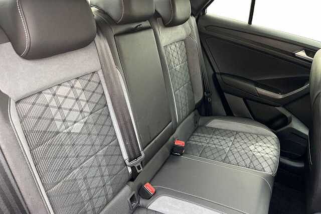 Used Volkswagen T-Roc 2023 for sale - 76211457: Photo 8