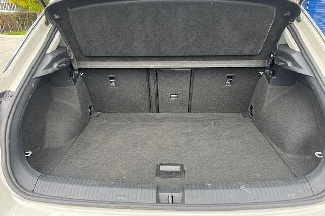 Used Volkswagen T-Roc 2022 for sale - 76133815: Photo 11